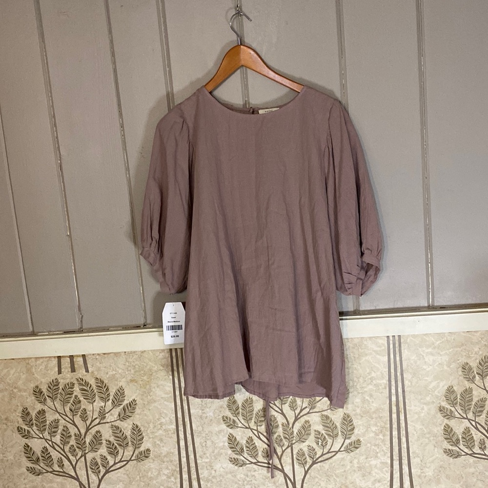EASEL breezy back belled shirt sleeve blouse in mauve M